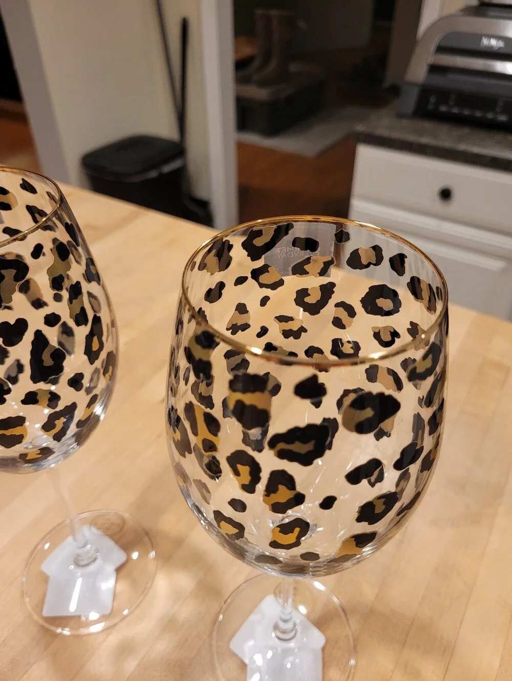 NEW Gourmet Everyday Leopard Print Wine Glass Set – Gold & Black Pattern